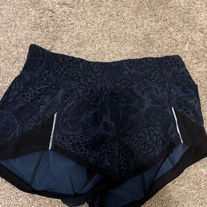 Lululemon Athletica Hotty Hot Navy Floral Shorts